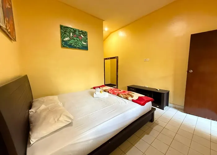 Losmen Cempaka Guest house *